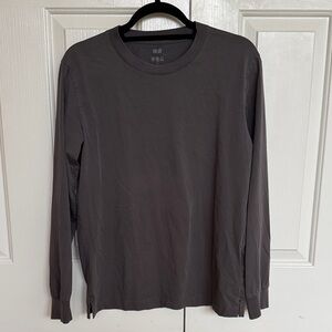 Uniqlo Men's Charcoal Long Sleeve Tee